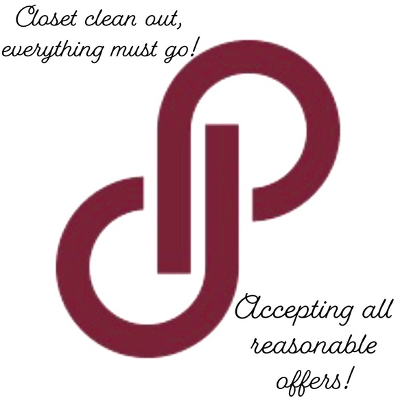 🎉CLOSET CLEANOUT, SHUTTING DOWN CLOSET SOON!! 🎉 - Picture 1 of 1